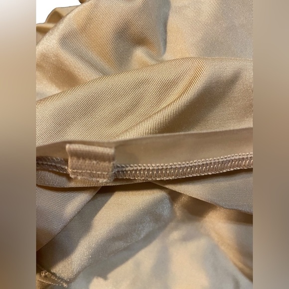 SPANX Simplicity Strapless Convertible Full Slip in Nude Size Large. - Picture 4 of 4